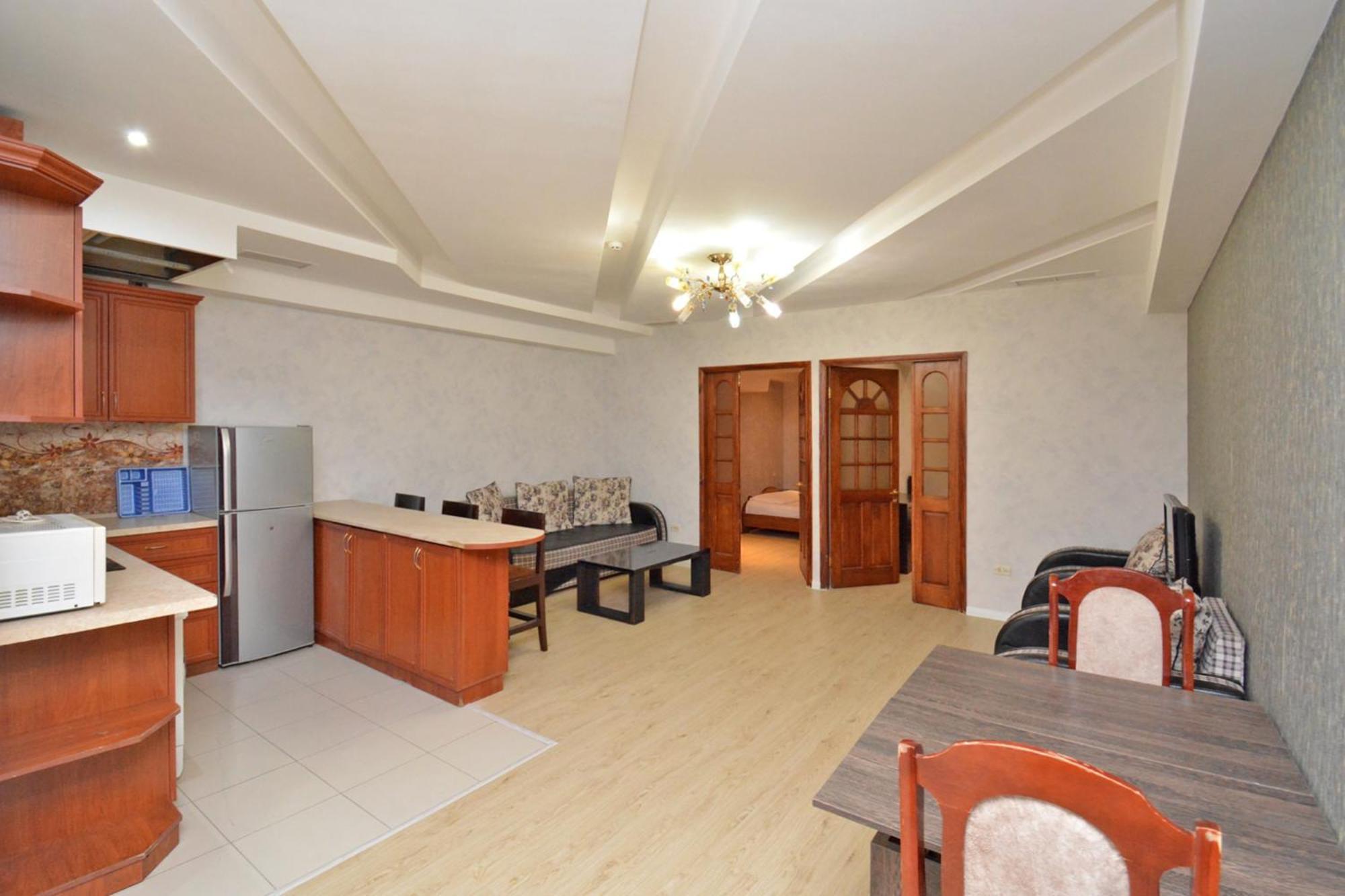 Apartment In Abovyan Street, Jerevan Exteriör bild