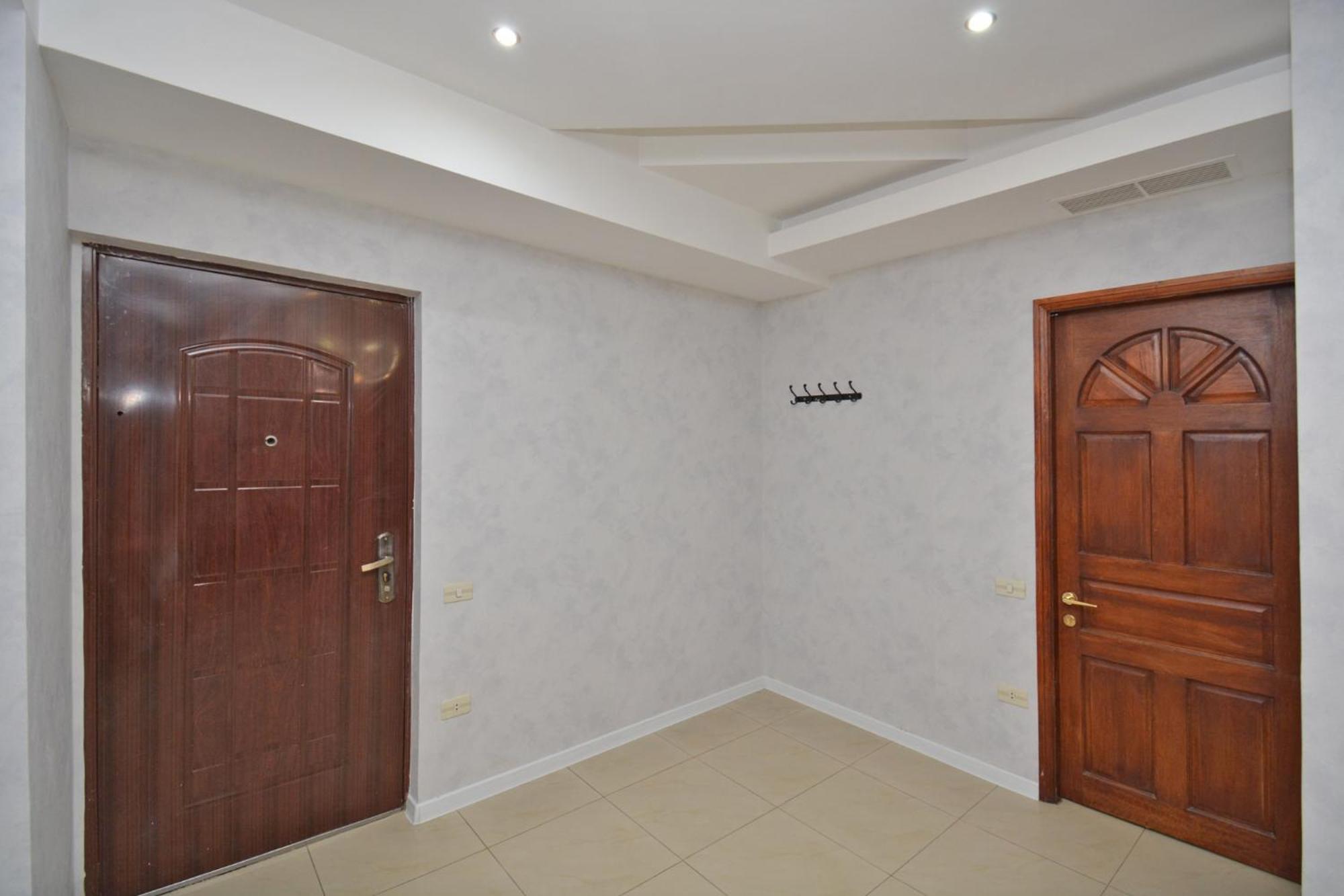 Apartment In Abovyan Street, Jerevan Exteriör bild
